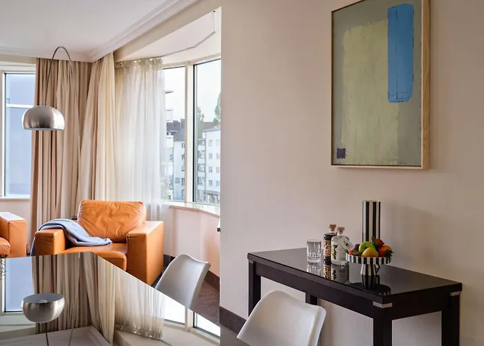 Flemings Muenchen-schwabing מינכן