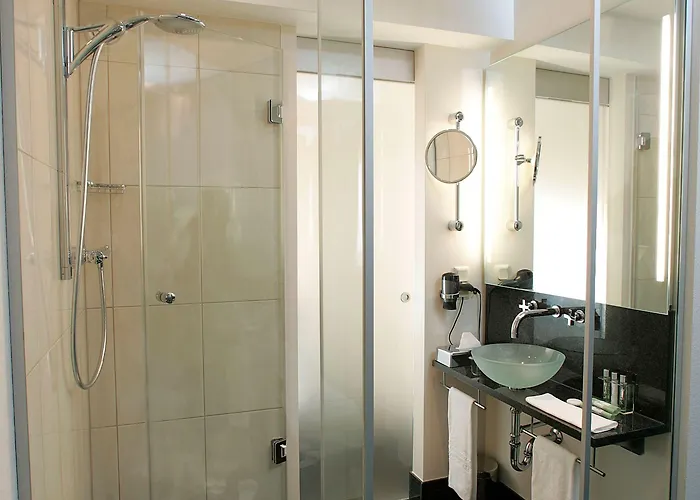 Flemings Muenchen-schwabing 4* מינכן